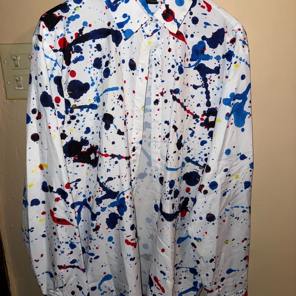 SHEIN Artistic White and Blue Casual Button Down Shirt